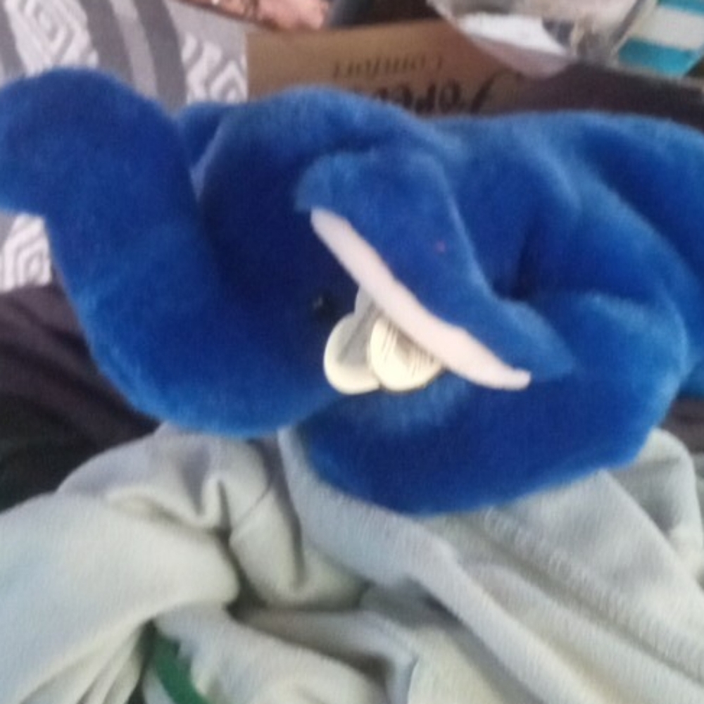Rare beenie babies,PEANUT ......IN ROYAL BLUE COLOR
